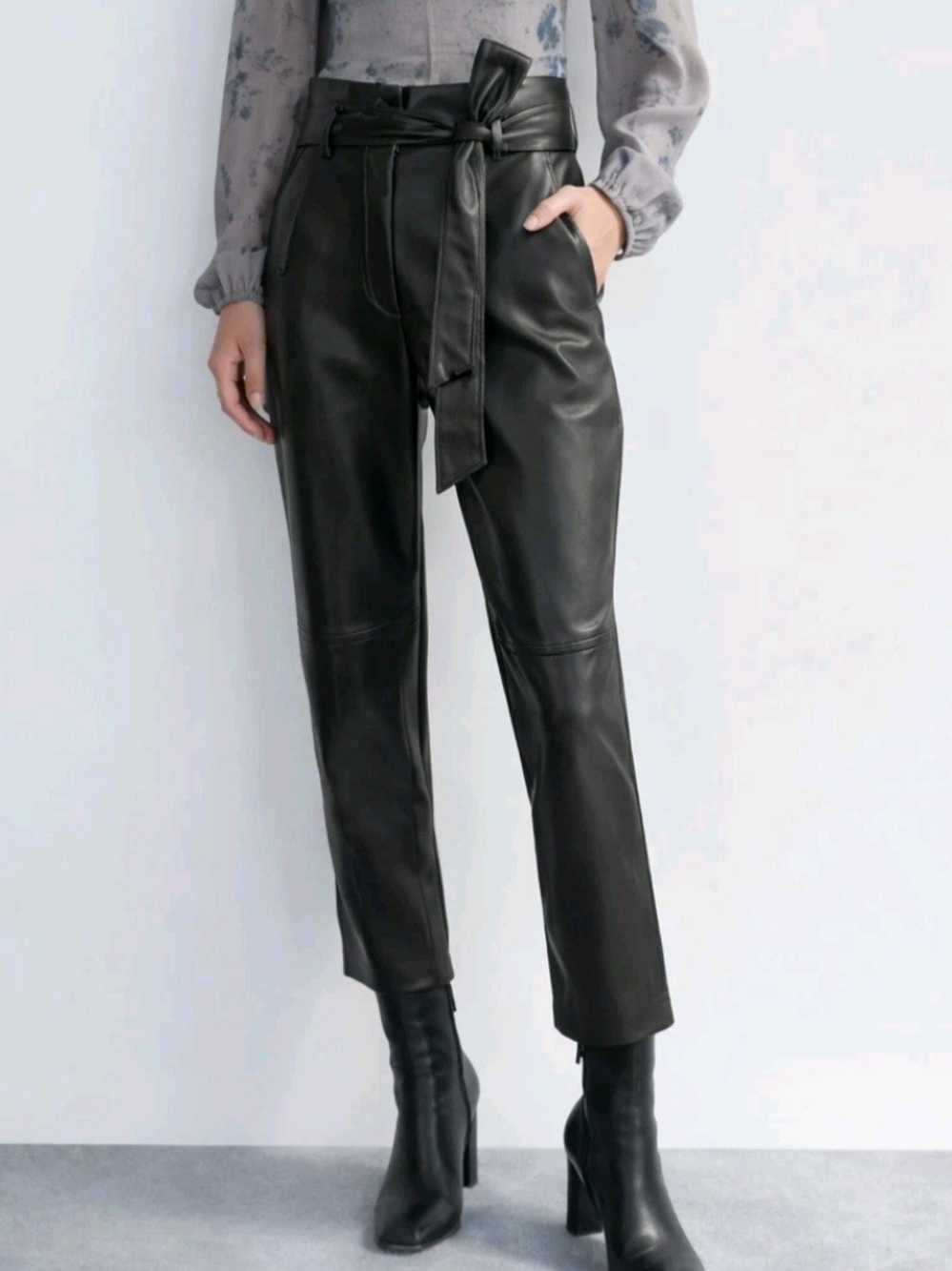 Aritzia Wilfred Straight Faux Leather Black Ankle Pants With Front Tie Size 2